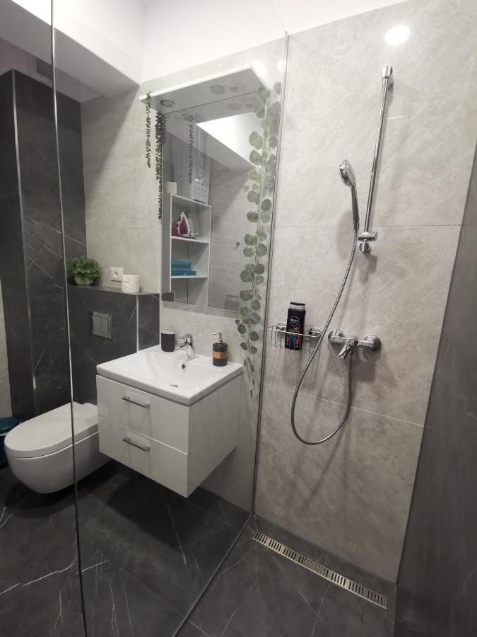 Sunset Bucharest Rebreanu Apartment Bagian luar foto