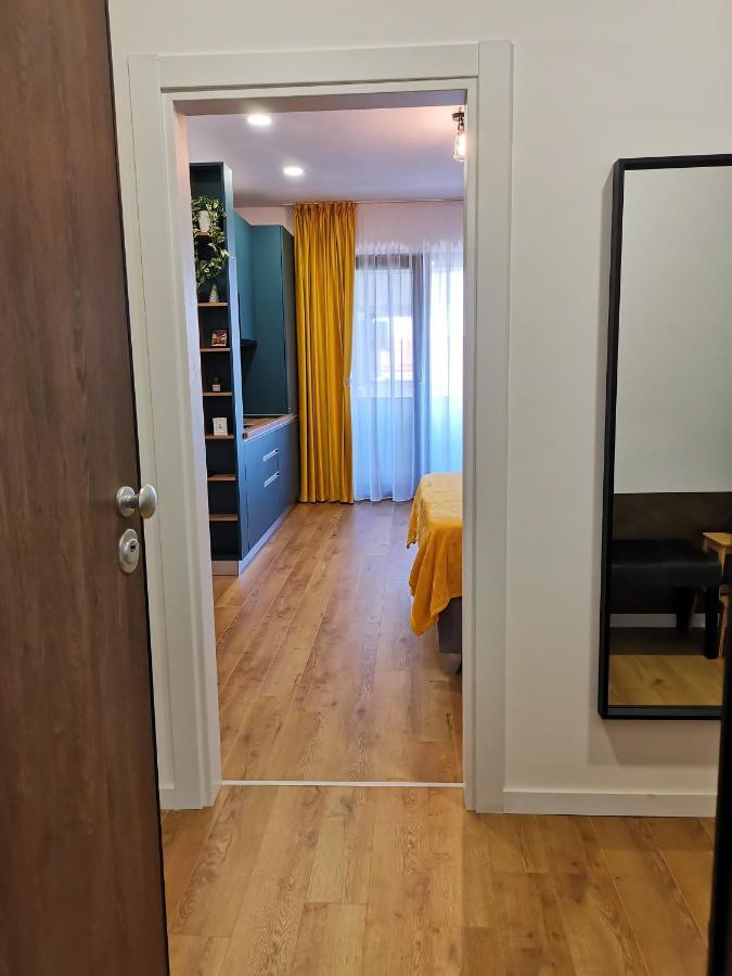 Sunset Bucharest Rebreanu Apartment Bagian luar foto