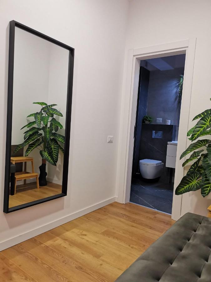 Sunset Bucharest Rebreanu Apartment Bagian luar foto