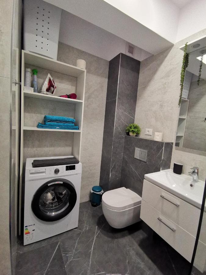 Sunset Bucharest Rebreanu Apartment Bagian luar foto