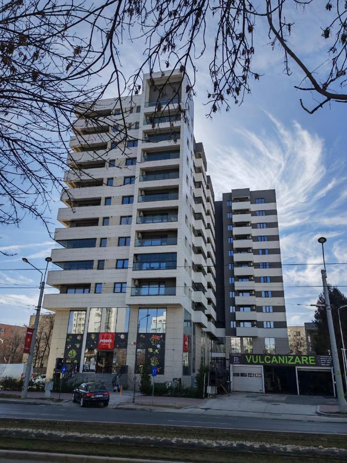 Sunset Bucharest Rebreanu Apartment Bagian luar foto