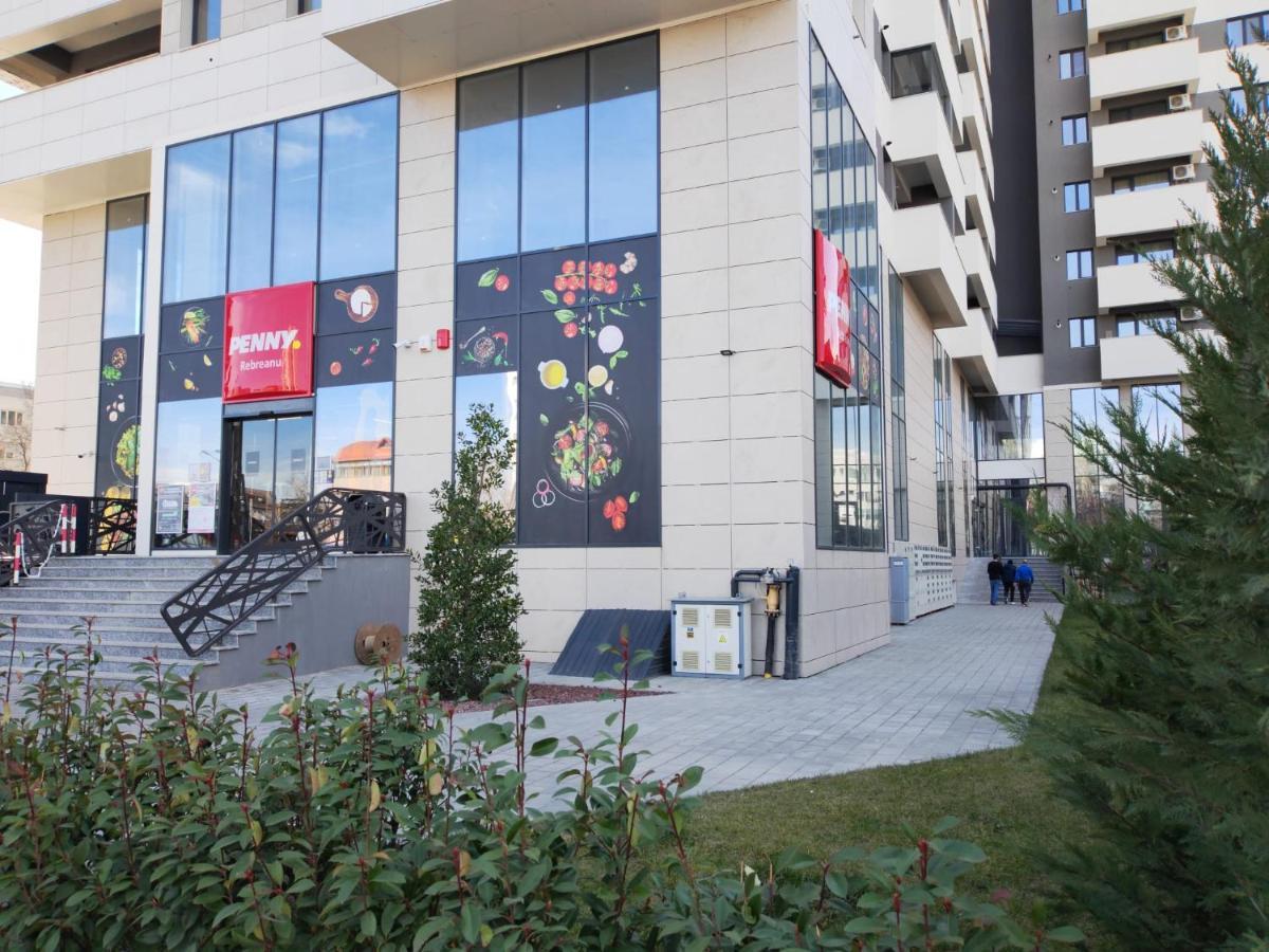 Sunset Bucharest Rebreanu Apartment Bagian luar foto